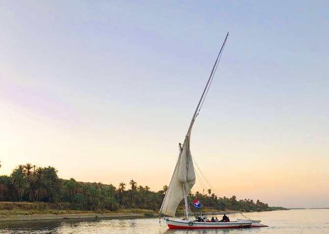 Cairo: 2-Hour River Nile Felucca Cruise with Meals